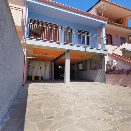 Casa Azzurra - Blue House