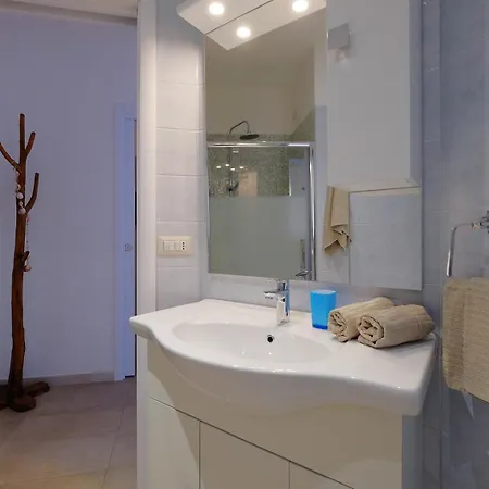 Casa Azzurra - Blue House تويلادا