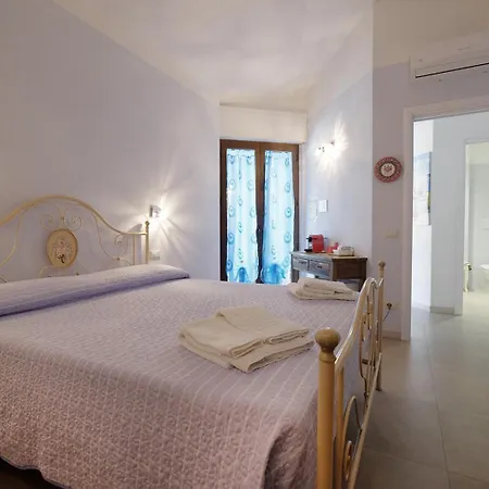 Casa Azzurra - Blue House