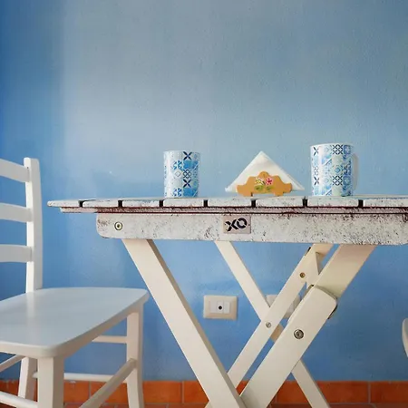 Casa Azzurra - Blue House